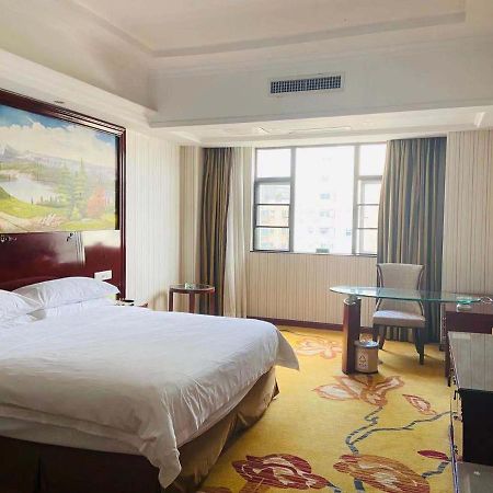 Vienna Hotel Foshan Nanhai City Square Exterior photo