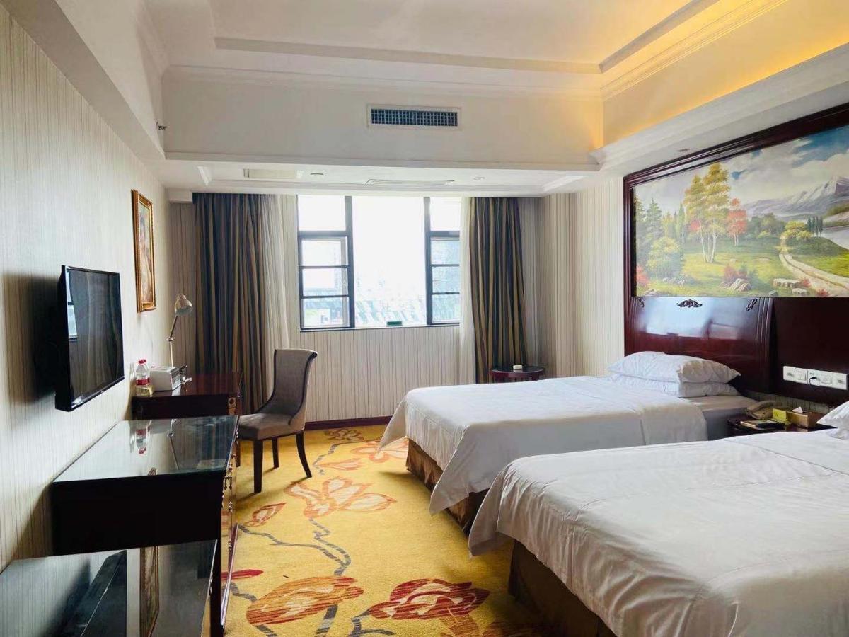 Vienna Hotel Foshan Nanhai City Square Exterior photo